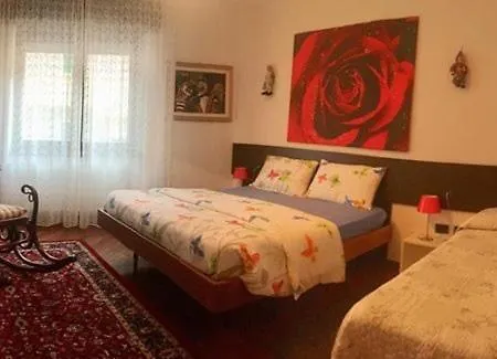 Santiago Homestay